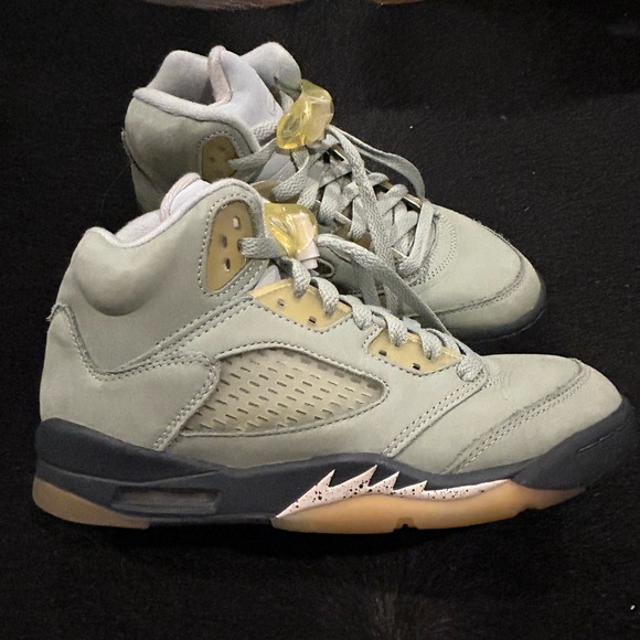 Jordan 5 Retro Jade Horizon GS 5.5 Y / Men - Picture 3 of 5